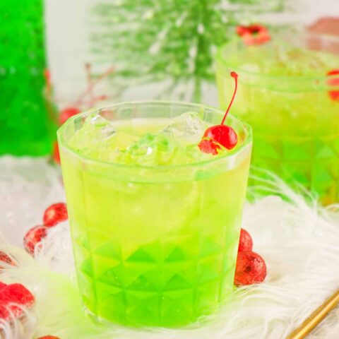 Easy 3-Ingredient Grinch Cocktail Recipe