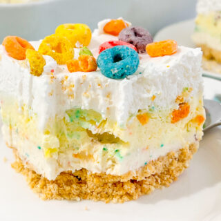 Image of Fruitloops Lush on a plate.