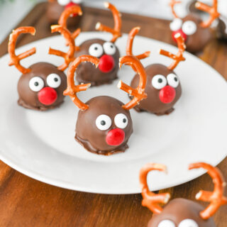 Image of Reindeer Oreo Balls on a plate